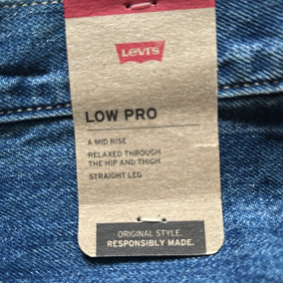 Levi’s Low Pro Straight Jeans - Picture 4 of 6